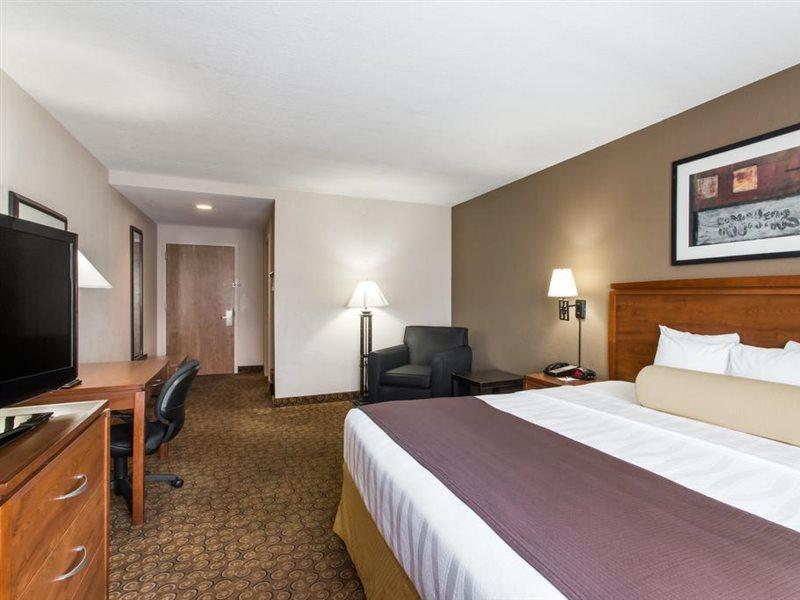 Days Inn & Suites By Wyndham Fort Pierce I-95 Esterno foto