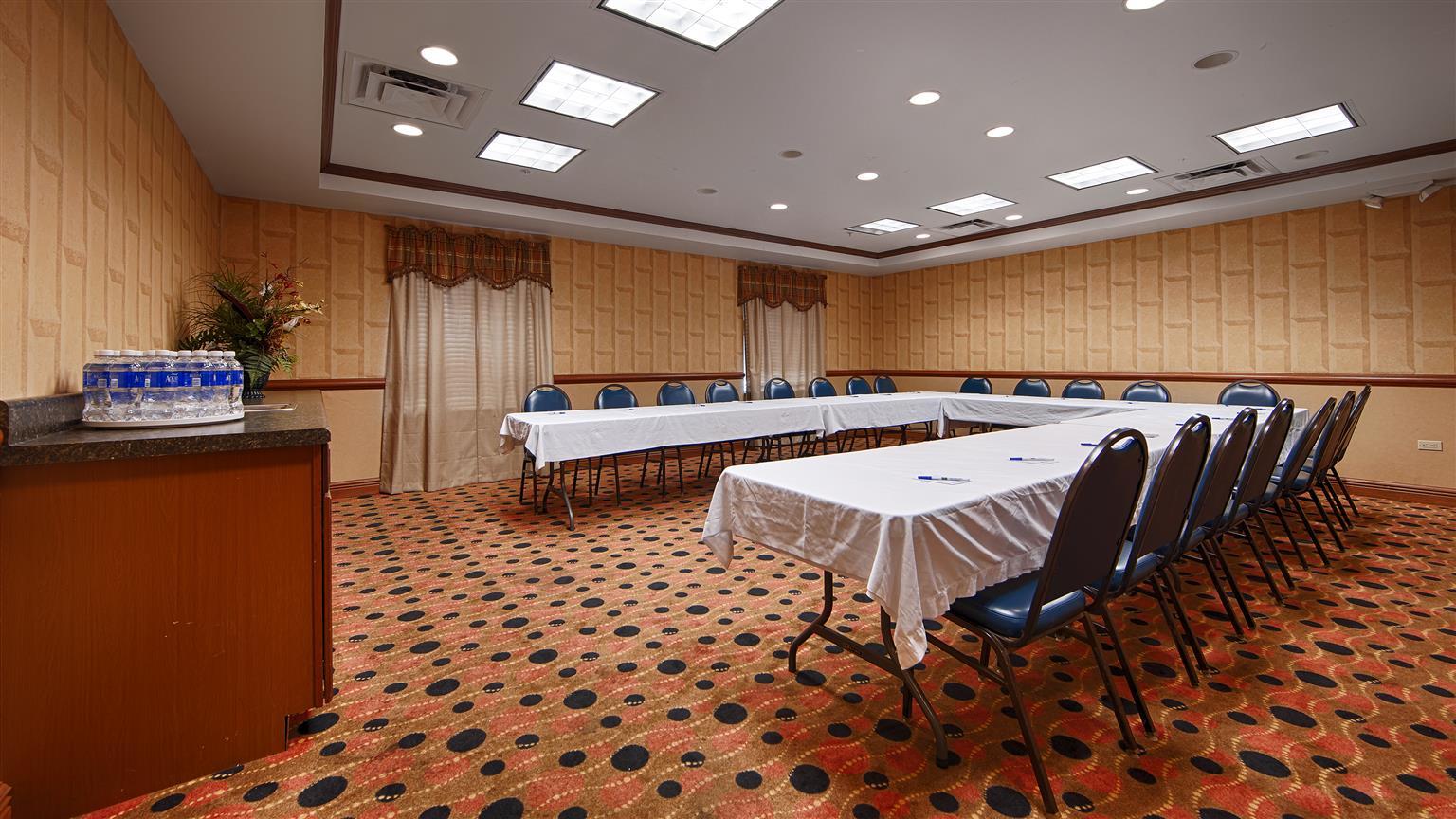 Days Inn & Suites By Wyndham Fort Pierce I-95 Esterno foto